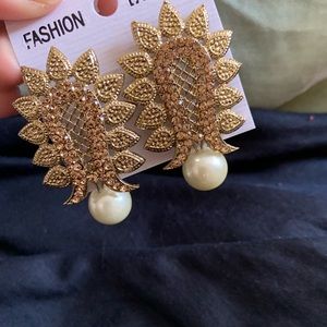 copper earings with pearl